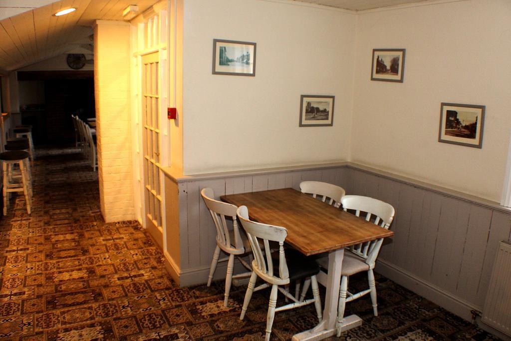 Bed and Breakfast The Crown West Haddon Exterior foto